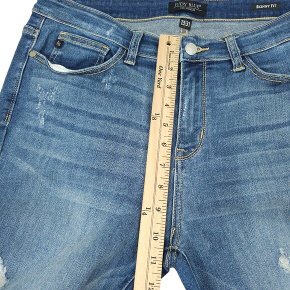 Judy Blue Jeans Skinny Fit Distressed 13/31 Raw Hem Stretch High Rise Med Wash - Picture 9 of 14